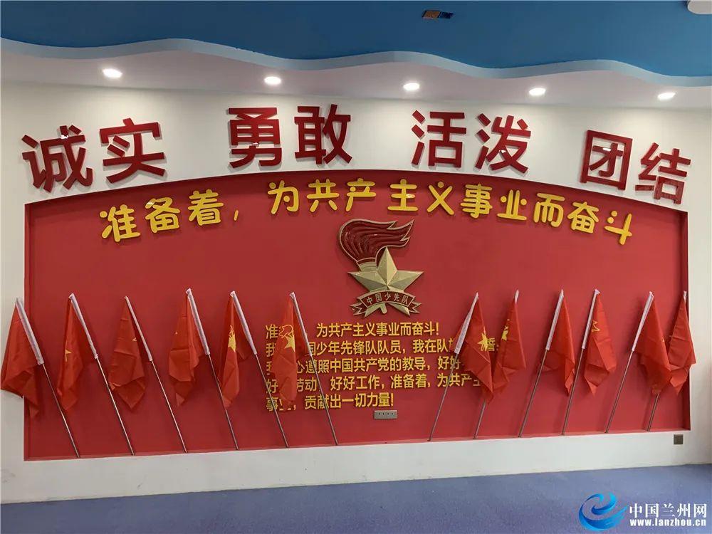逃离违建房屋9